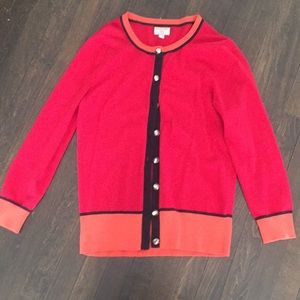 Cute colorblock button up!